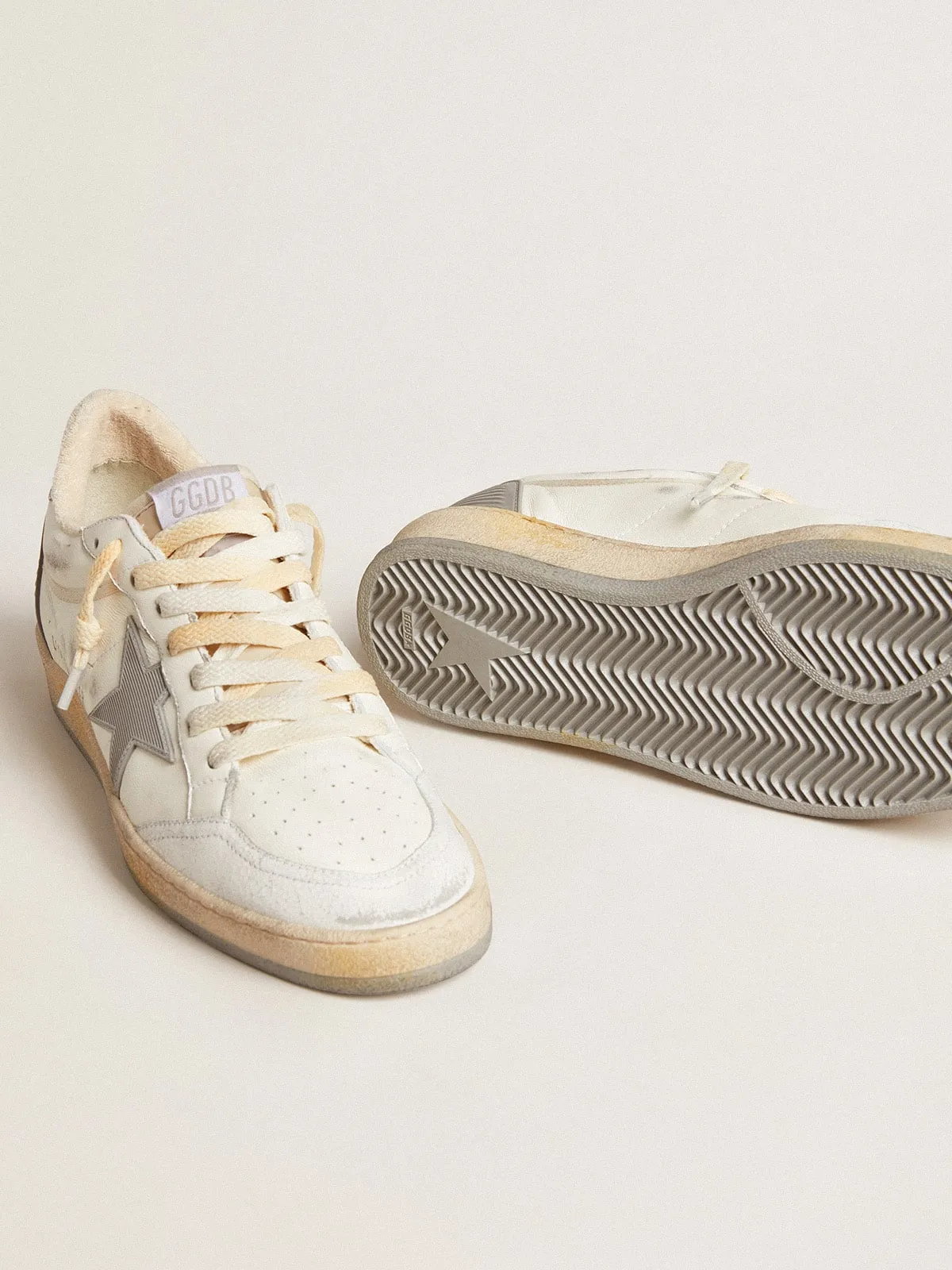 Ball Star en nappa avec étoile en caoutchouc et contrefort en cuir argenté | Golden Goose