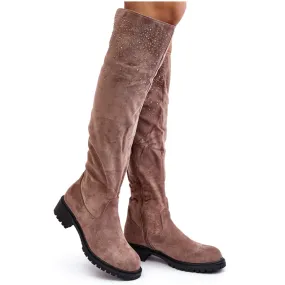 Bottes plates au-dessus du genou décorées Cintya beiges pour femmes