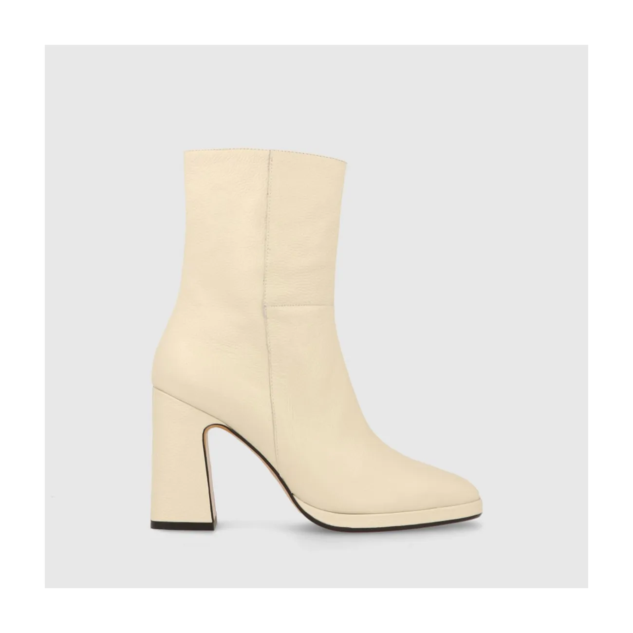 Bottines femme en cuir blanc cassé | Chaussures femme LODI en ligne.