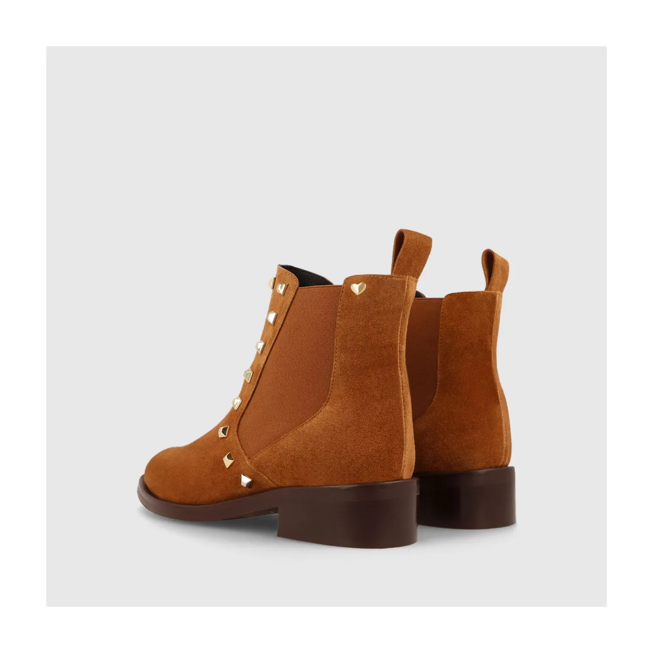 Bottines femme en cuir suédé marron avec clous en métal doré | Chaussures femme LODI en ligne.