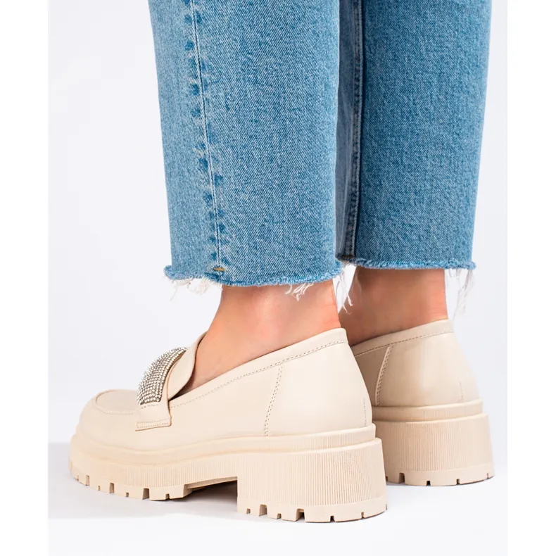 Chaussures pour femmes en cuir écologique beige