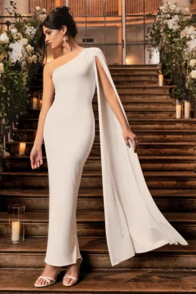 Dominique | Robe longue moulante blanche à une épaule et manches cape