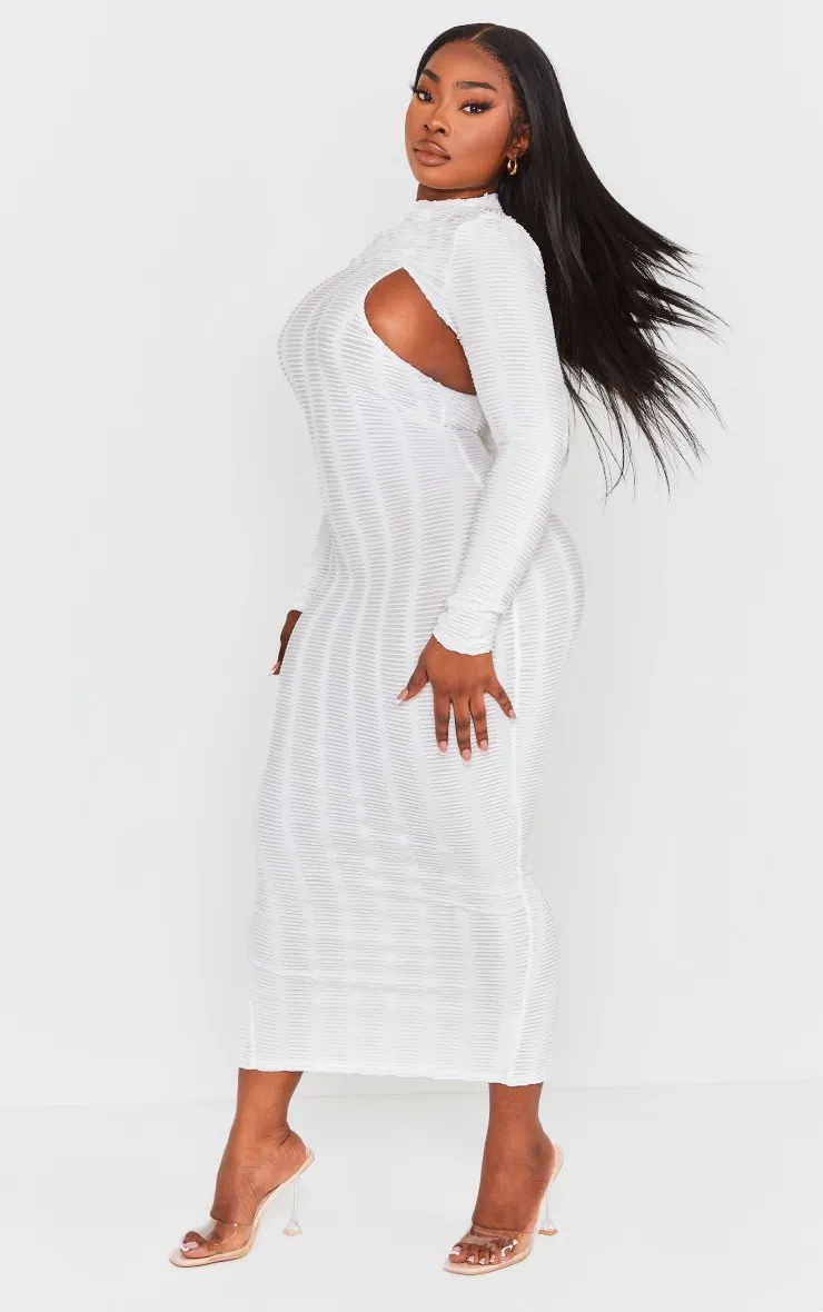 Plus Robe longue blanche déchirée découpée