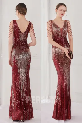 Robe de bal sequin bordeaux coupe sirène col V à franges scintillante