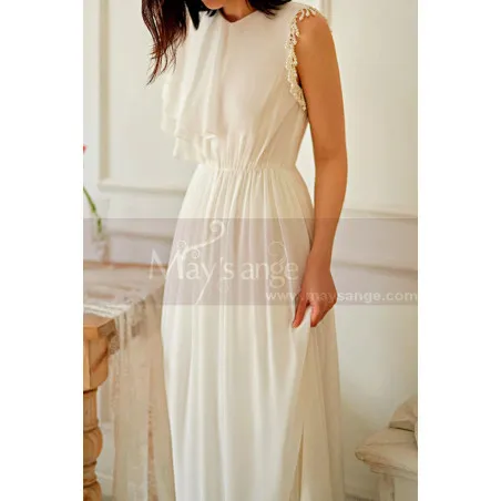 Robe de soirée blanche mousseline chic et glamour pour fête