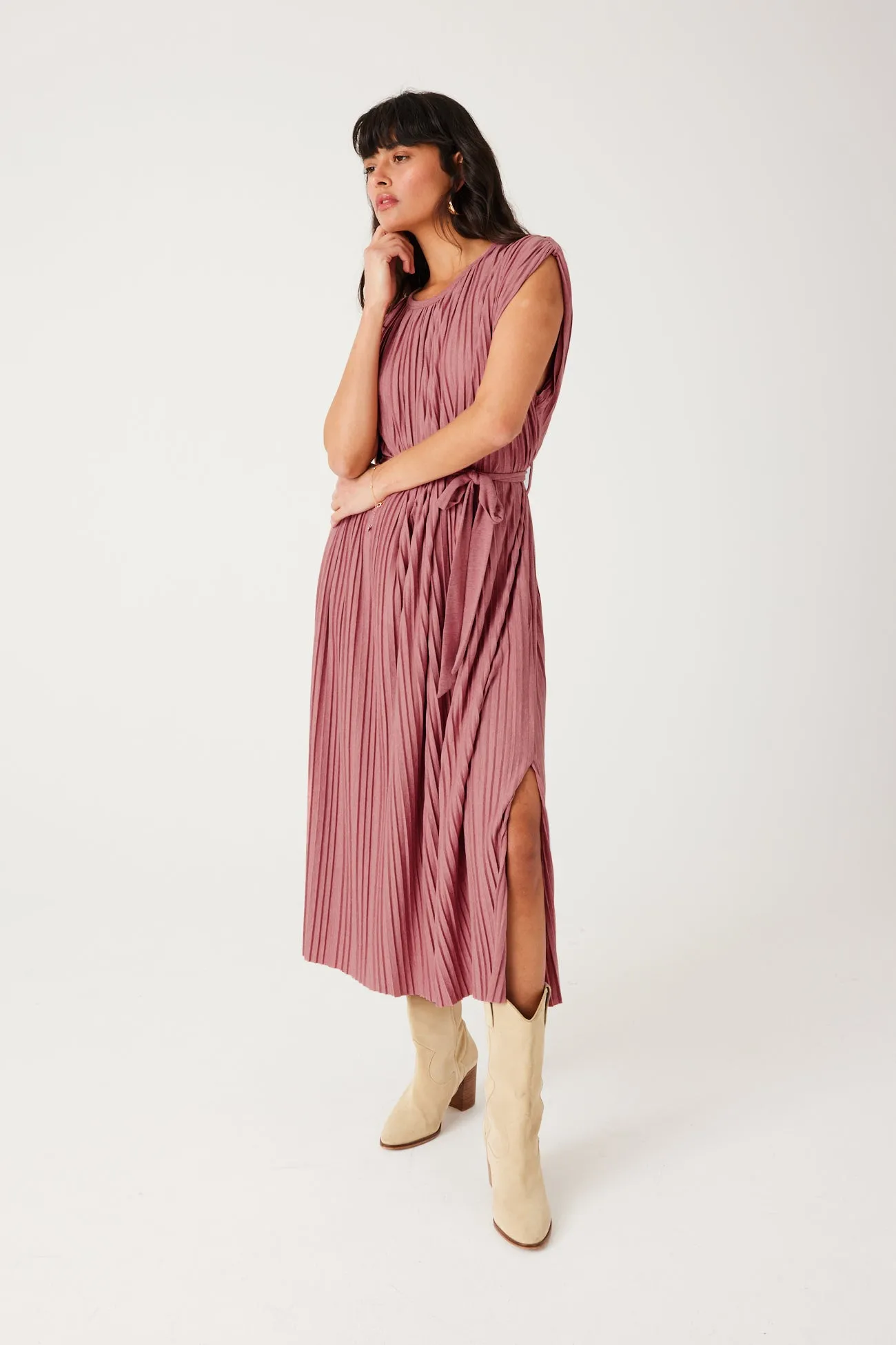 Robe mi-longue plissée Femme - Rose