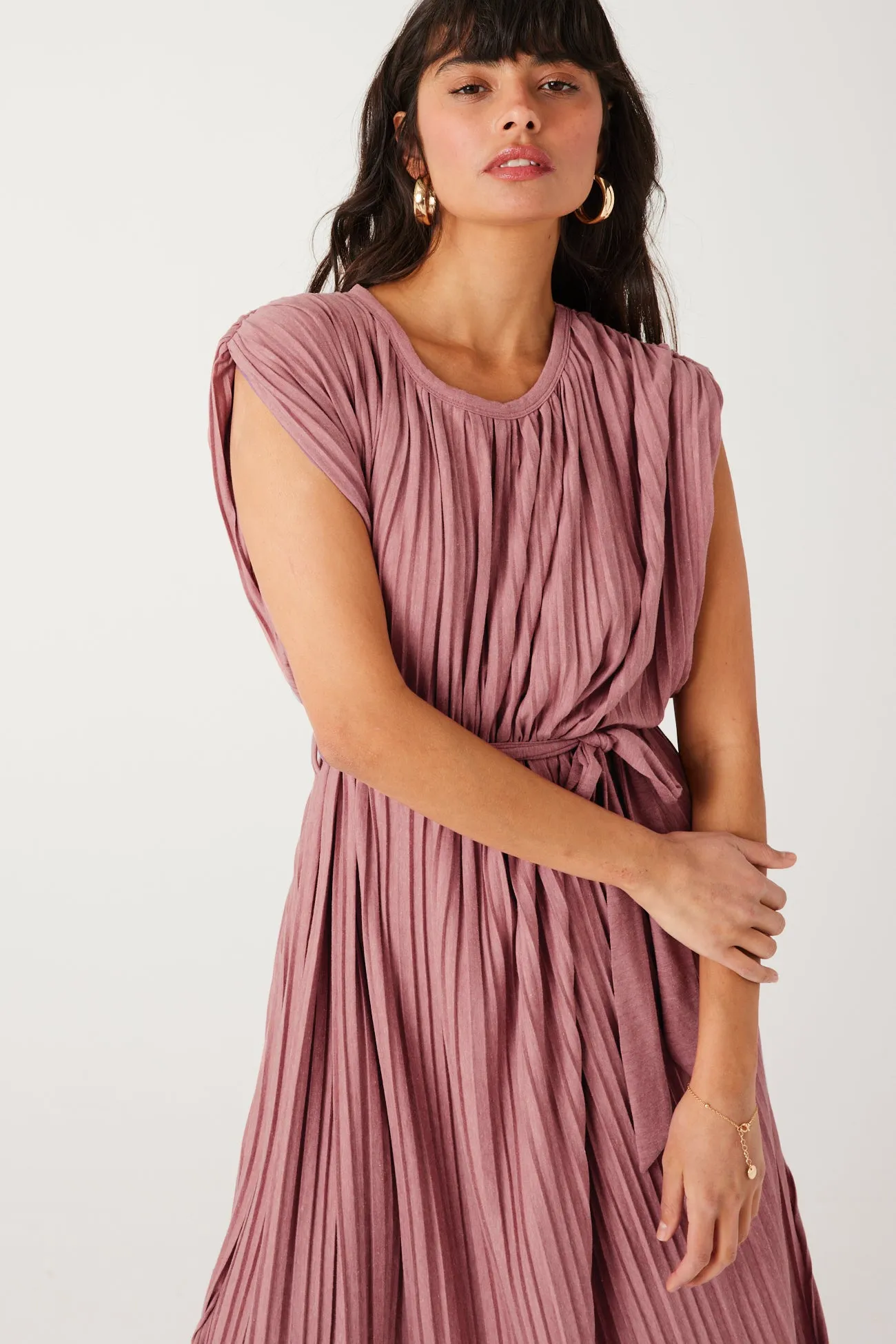 Robe mi-longue plissée Femme - Rose