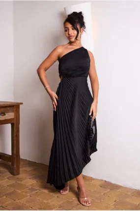 Robe noire one shoulder plissée