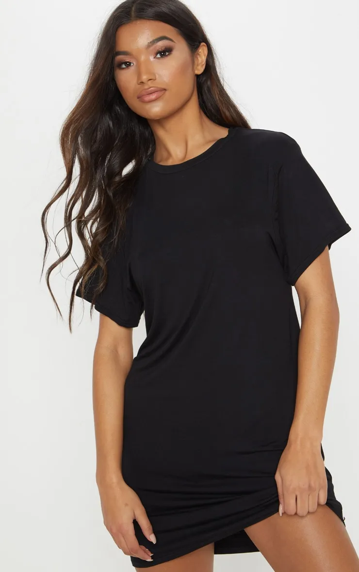 Robe t-shirt basique noire à manches courtes