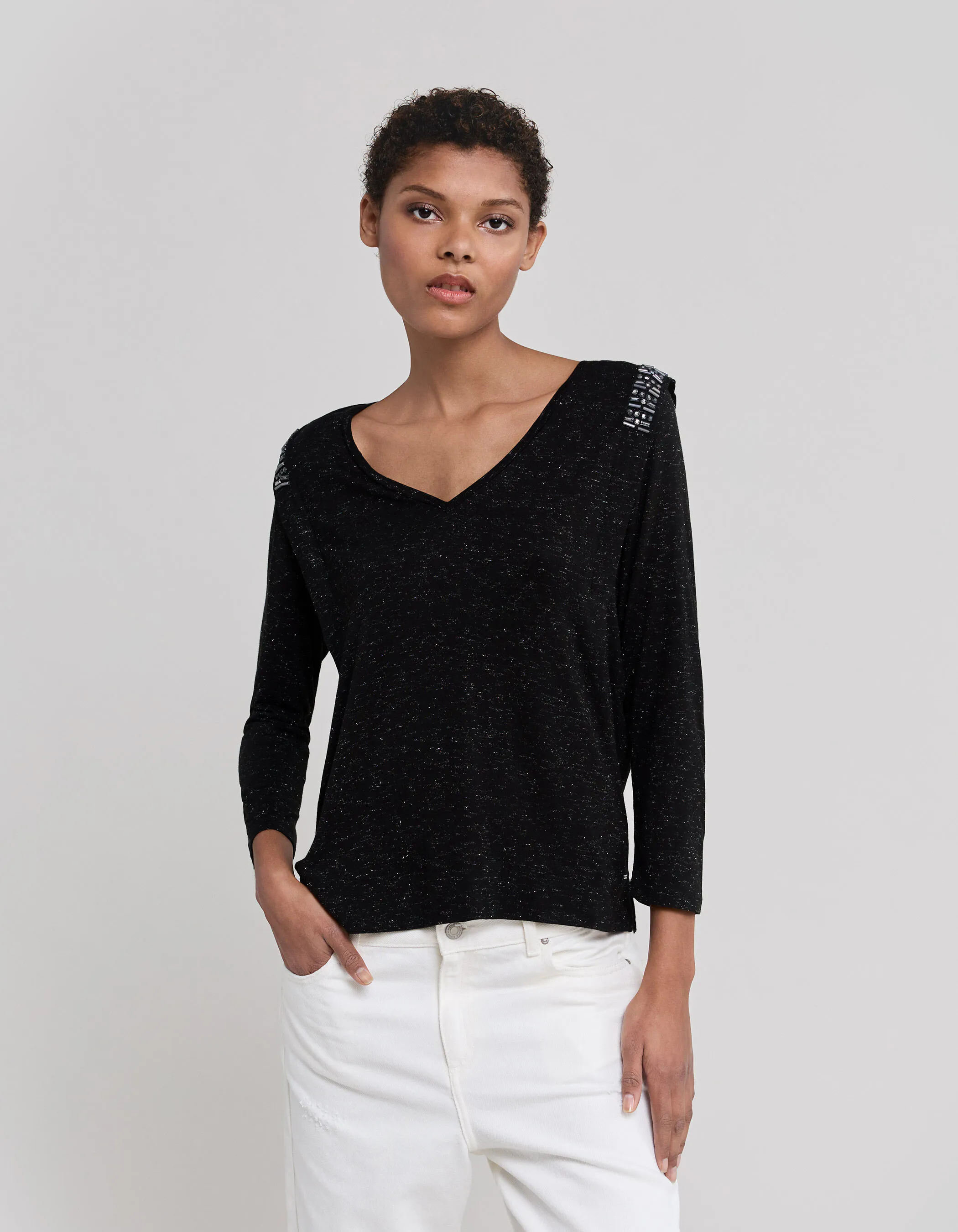 T-shirt noir en viscose col V à strass pour femme